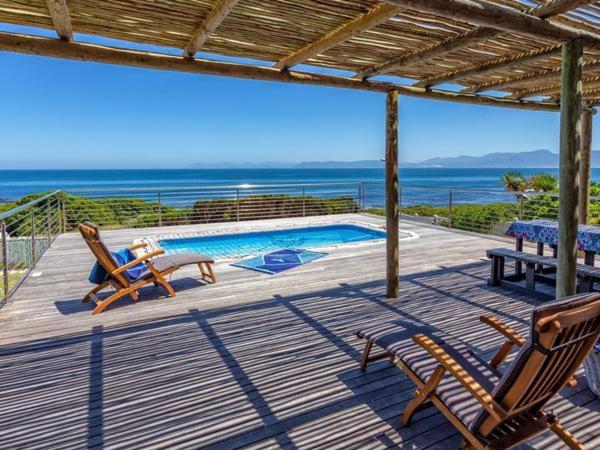 Whale Sea Cottage Gansbaai Exteriör bild
